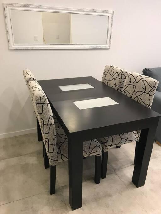 Suite In San Telmo Dormitorio En Suite Con Dos Banos Y Balcon A La Calle Buenos Aires Dış mekan fotoğraf