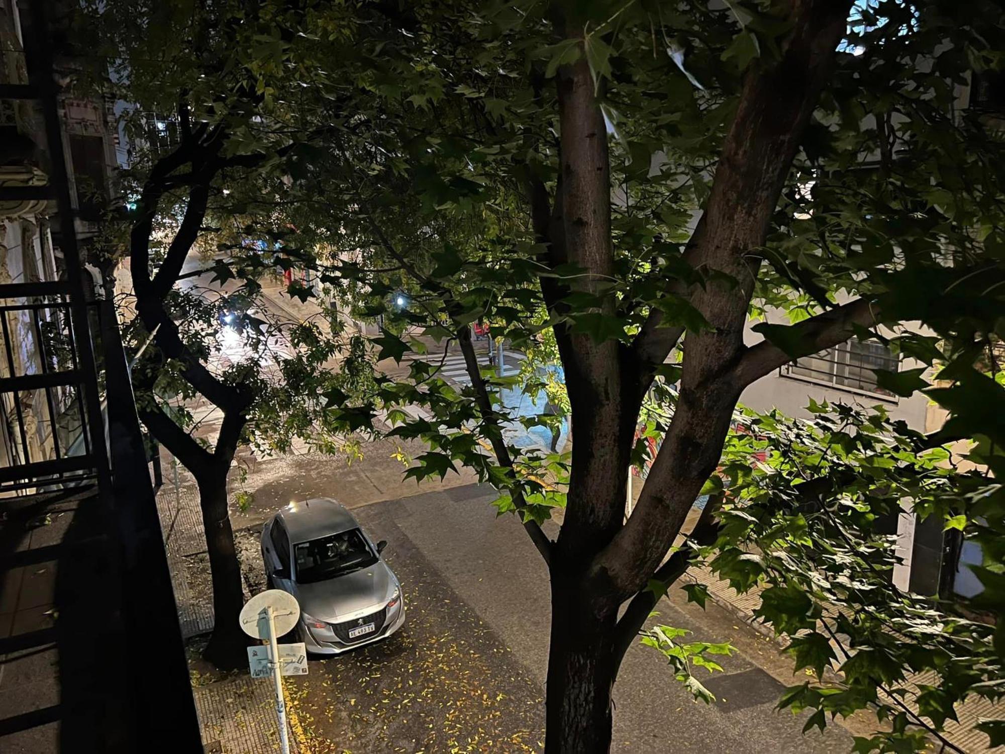 Suite In San Telmo Dormitorio En Suite Con Dos Banos Y Balcon A La Calle Buenos Aires Dış mekan fotoğraf